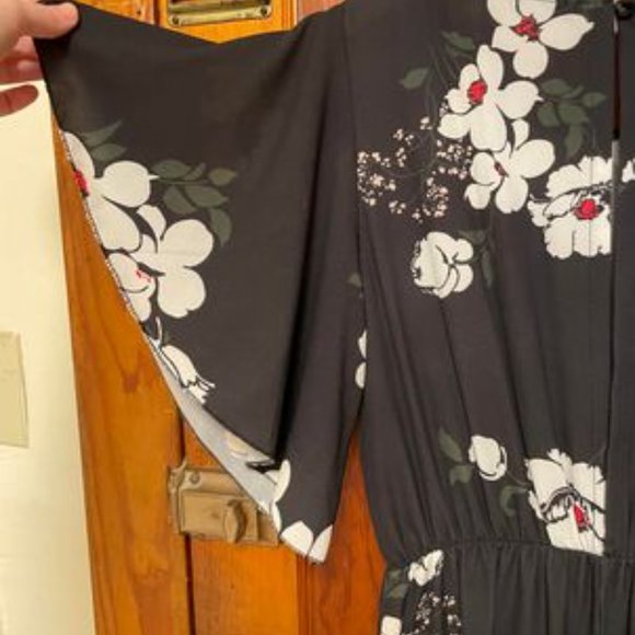 Worn Once, Boohoo Floral Angel Sleeve Jumpsuit - Picture 9 of 10